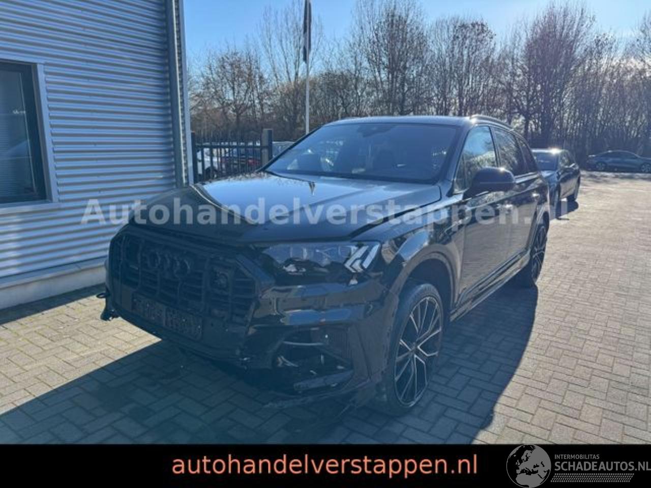 Audi Q7 55 TFSIe Quattro S line Plus 3× Matrix