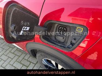 Peugeot 2008 e- - GT - 136PS Automatik Elixir Rood picture 20