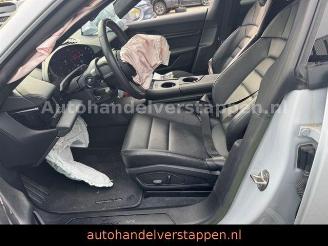 Porsche Taycan Sport 93KWH Sport-Design-Paket picture 28