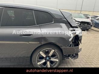 BMW iX 40 xDrive 240KW Sky Lounge picture 10