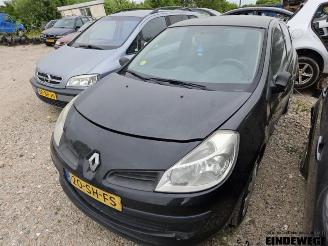Uttjänta bilar auto Renault Clio Clio III (BR/CR), Hatchback, 2005 / 2014 1.2 16V 65 2006/1