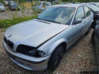 Auto da rottamare BMW 3-serie 3 serie (E46/4), Sedan, 1997 / 2005 316i 2001/3