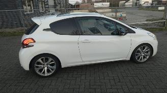 Peugeot 208 208 1.6 Allure Pano Leer Supermooi auto! picture 8
