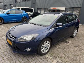 Schadeauto Ford Focus 1.0 EcoBoost WAGON 2012/7