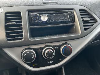 Kia Picanto 1.0 CVVT Economy Line picture 13