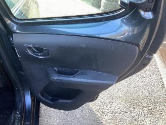 Peugeot 108 108, Hatchback, 2014 1.0 12V VVT-i picture 26