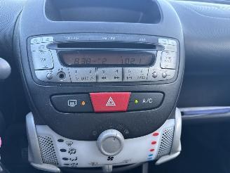 Peugeot 107 1.0 ACTIVE AIRCO RIJDBARE SCHADE! BOUWJAAR 2013  1999 EURO picture 12