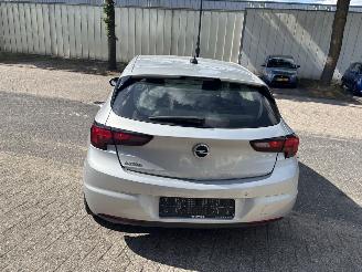 Opel Astra 1.2 turbo 81kW Edition picture 5