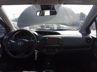 Toyota Yaris Yaris III (P13), Hatchback, 2010 / 2020 1.5 16V Hybrid picture 31