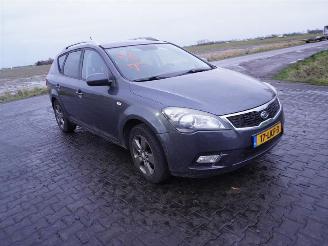 Kia Cee d SPORTY WAGON 1.4 16V picture 4