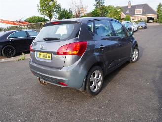 Kia Venga 1.6 picture 1