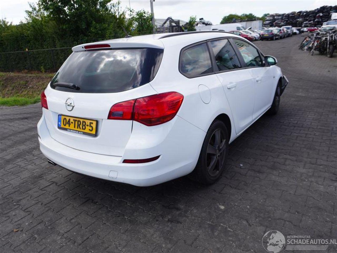 Opel Astra SPORTS TOURER 1.4 Turbo