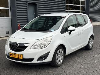 damaged passenger cars Opel Meriva 1.4 Turbo 16V ecoFLEX MPV  Benzine 1.364cc 88kW (120pk) FWD 2012/12
