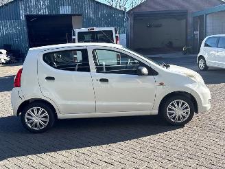 Suzuki Alto 1.0 12V Hatchback 4Dr Benzine 996cc 50kW (68pk) FWD picture 6