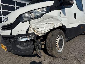 Iveco New daily L4H2 5 persoons Diesel 2.998cc 132kW (179pk) RWD picture 21