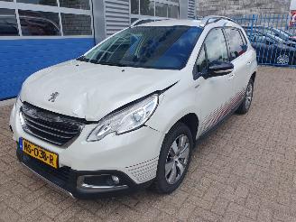 Avarii autoturisme Peugeot 2008 1.2 PureTech Urban Cross 2016/1
