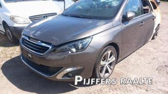 Peugeot 308 308 SW (L4/L9/LC/LJ/LR), Combi 5-drs, 2014 / 2021 1.2 12V e-THP PureTech 130 picture 2