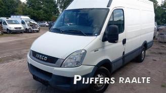 Iveco Daily New Daily IV, Van, 2006 / 2011 35C13V, C13V/P, S13V, S13V/P picture 5