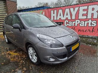 Avarii autoturisme Renault Grand-scenic 1.4 tce celsium 2011/1