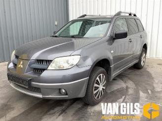 Mitsubishi Outlander Outlander (CU), SUV, 2001 / 2007 2.0 16V 4x2 picture 5