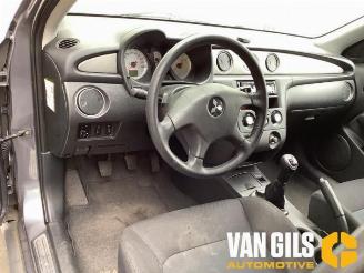 Mitsubishi Outlander Outlander (CU), SUV, 2001 / 2007 2.0 16V 4x2 picture 11