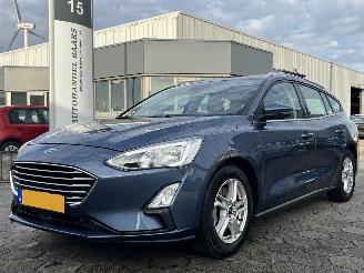 krockskadad bil auto Ford Focus Wagon 1.0 EcoBoost Trend Edition Business 2019/3