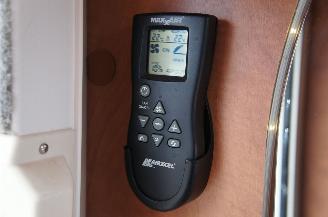 Carthago  Chic C-line Satteliet Solar Hefbed Vast bed Kachel 109KW Euro 5 picture 23