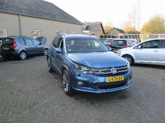 skadebil auto Volkswagen Tiguan 2.0 TSI R-Line Sport&St.4M REST BPM €800,-!!! 2017/2