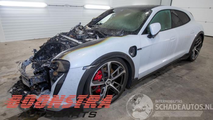 Porsche Taycan Taycan Cross Turismo (Y1B), Combi, 2020 4S Performance Battery Plus