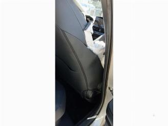 Toyota C-HR C-HR (X2,H2), SUV, 2023 2.0 16V Hybrid 200 picture 32