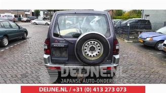 Mitsubishi Pajero Pajero Hardtop (V6/7), Terreinwagen, 2000 / 2006 3.2 DI-D 16V picture 4