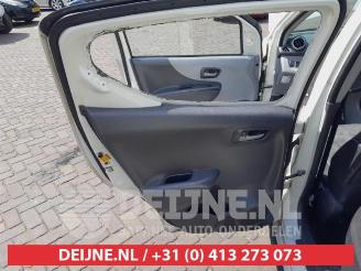 Suzuki Alto Alto, Hatchback 5-drs, 2009 1.0 12V picture 12