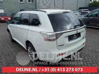 Mitsubishi Outlander Outlander (GF/GG), SUV, 2012 / 2022 2.0 16V PHEV 4x4 picture 5