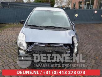 Toyota Yaris Yaris II (P9), Hatchback, 2005 / 2014 1.33 16V Dual VVT-I picture 3