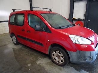 Coche siniestrado Peugeot Partner 1.6 VTI 2012/8