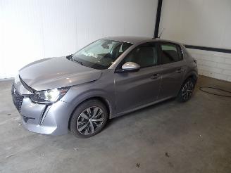 Purkuautot passenger cars Peugeot 208 1.2 VTI 2019/12
