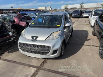 Coche siniestrado Peugeot 107 107, Hatchback, 2005 / 2014 1.0 12V 2011/1