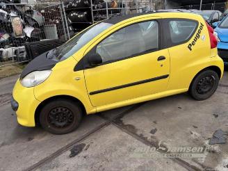 Peugeot 107 107, Hatchback, 2005 / 2014 1.0 12V picture 2