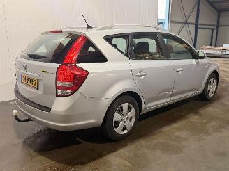 Kia Cee d 1.4 16V Combi/o  Benzine 1.396cc 66kW (90pk) FWD picture 1