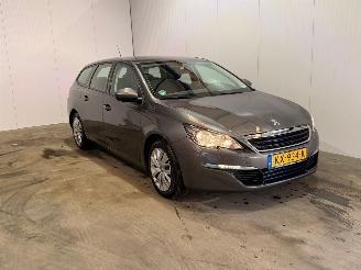 Peugeot 308 1.2 12V e-THP PureTech 110 Combi/o 4Dr Benzine 1.199cc 81kW (110pk) FWD picture 4