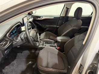 Ford Focus 1.0 Ti-VCT EcoBoost 12V 100 Combi/o  Benzine 999cc 74kW (101pk) FWD picture 11