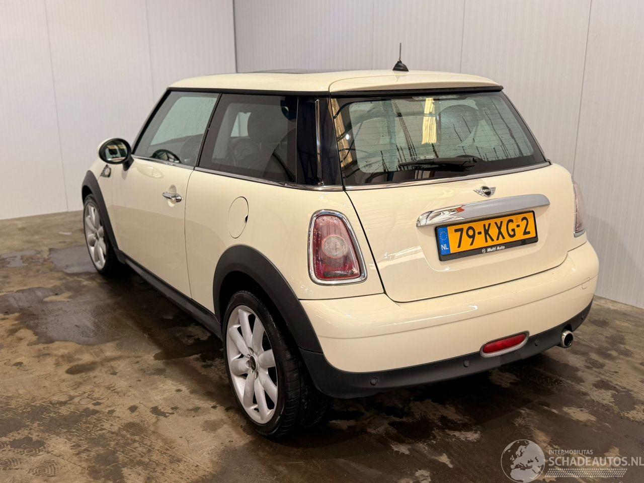 Mini Mini 1.4 16V One Hatchback  Benzine 1.397cc 70kW (95pk) FWD