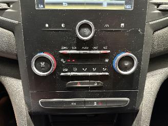 Renault Mégane 1.3TCE 103kW Automaat Bose picture 54