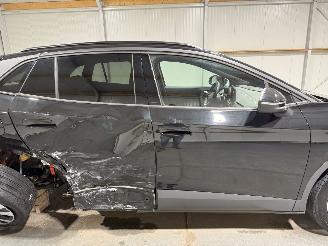 Volkswagen ID.4 77kWh 210kW Pro Oranje Edition picture 17