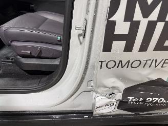 Leapmotor C10 28.4kWh REEV 63kW Hybrid 1.5 Design picture 32