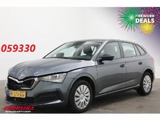 Vaurioauto  passenger cars Skoda Scala 1.0 TSI Active Bluetooth Airco Cruise 76.201 km! 2020/12