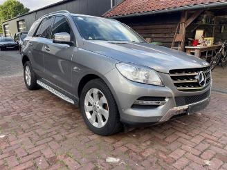 Vrakbiler auto Mercedes ML ML III (166), SUV, 2011 / 2015 2.1 ML-250 CDI 16V BlueTEC 4-Matic 2013/4