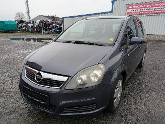 Purkuautot passenger cars Opel Zafira 1.6 2006/4