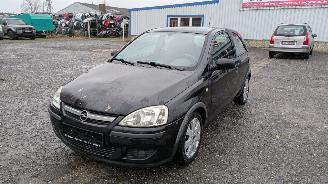 Vrakbiler auto Opel Corsa 1.0 2003/11