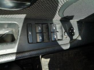 BMW 5-serie 5 serie (E60), Sedan, 2003 / 2010 520i 16V picture 13